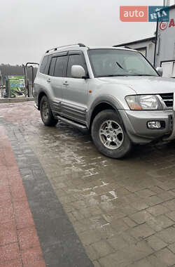Mitsubishi Pajero Wagon  2002