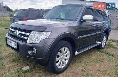 Mitsubishi Pajero Wagon 2011