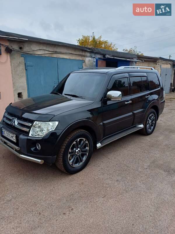 Mitsubishi Pajero Wagon