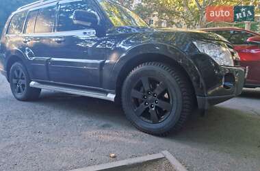 Mitsubishi Pajero Wagon  2008