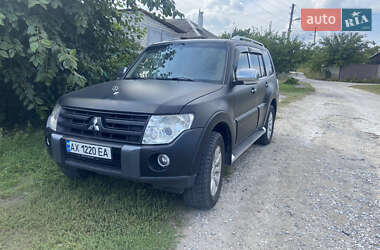 Mitsubishi Pajero Wagon 2010