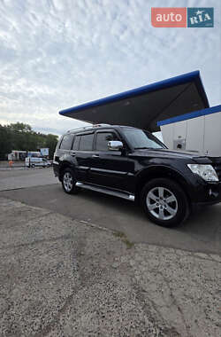 Mitsubishi Pajero Wagon  2009