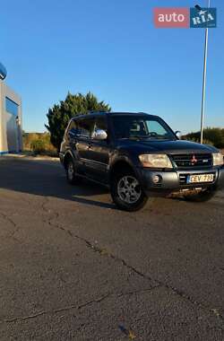 Mitsubishi Pajero Wagon  2006