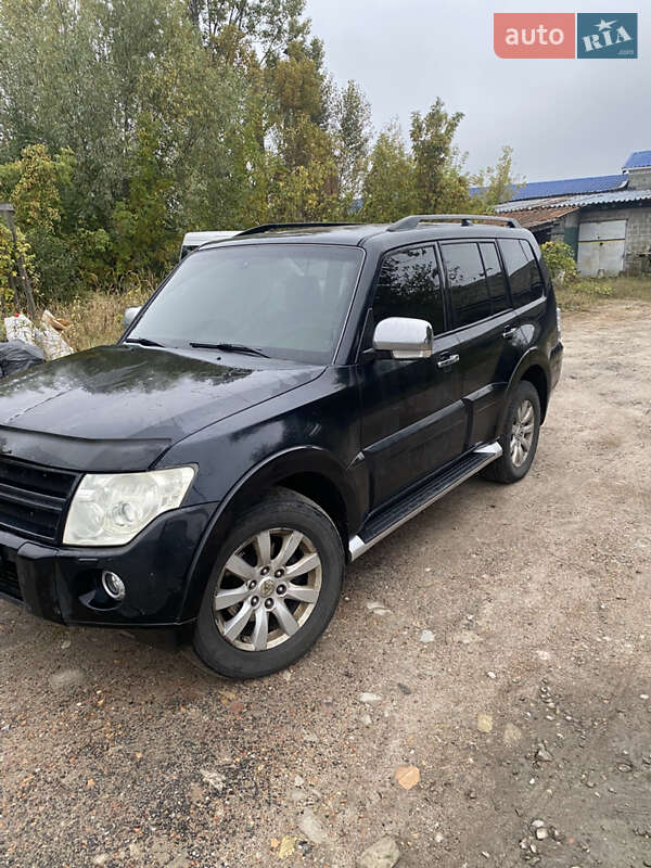 Mitsubishi Pajero Wagon