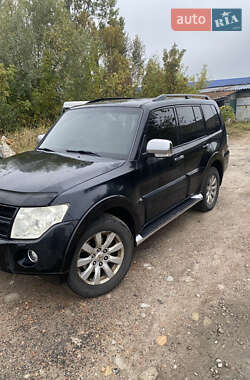 Mitsubishi Pajero Wagon  2010