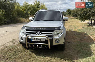 Mitsubishi Pajero Wagon  2008