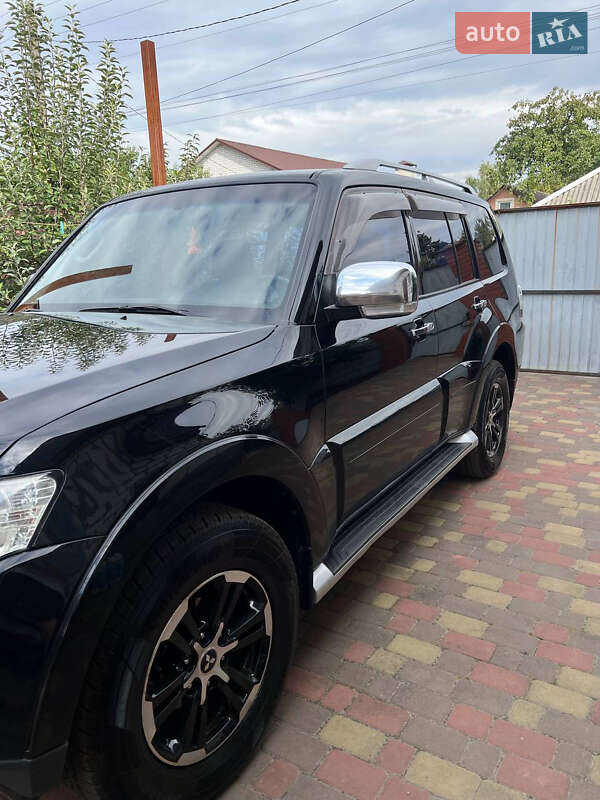 Mitsubishi Pajero Wagon
