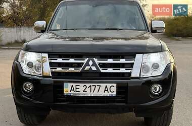 Mitsubishi Pajero Wagon 2011