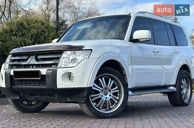 Mitsubishi Pajero Wagon 2009