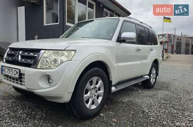 Mitsubishi Pajero Wagon 2013