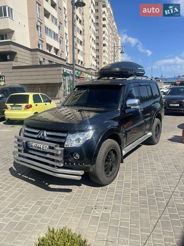 Mitsubishi Pajero Wagon