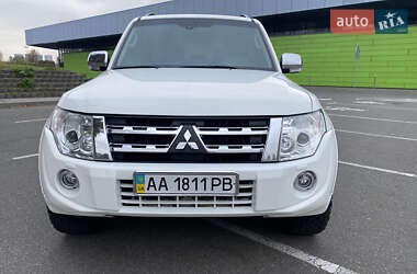 Mitsubishi Pajero Wagon 2012