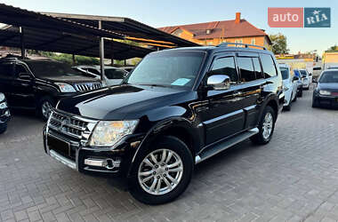 Mitsubishi Pajero Wagon 2010