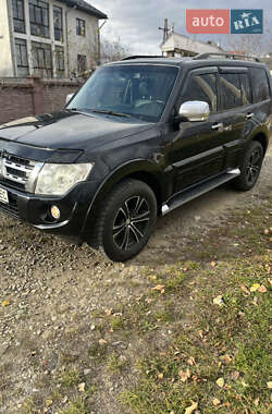 Mitsubishi Pajero Wagon  2013