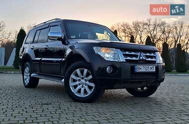Mitsubishi Pajero Wagon  2010