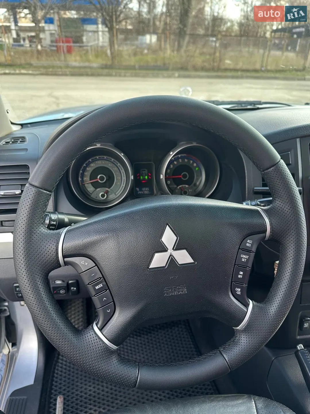 Mitsubishi Pajero Wagon 2008 VIN JMYLRV93W8J727096 фото оголошення 14 з 30