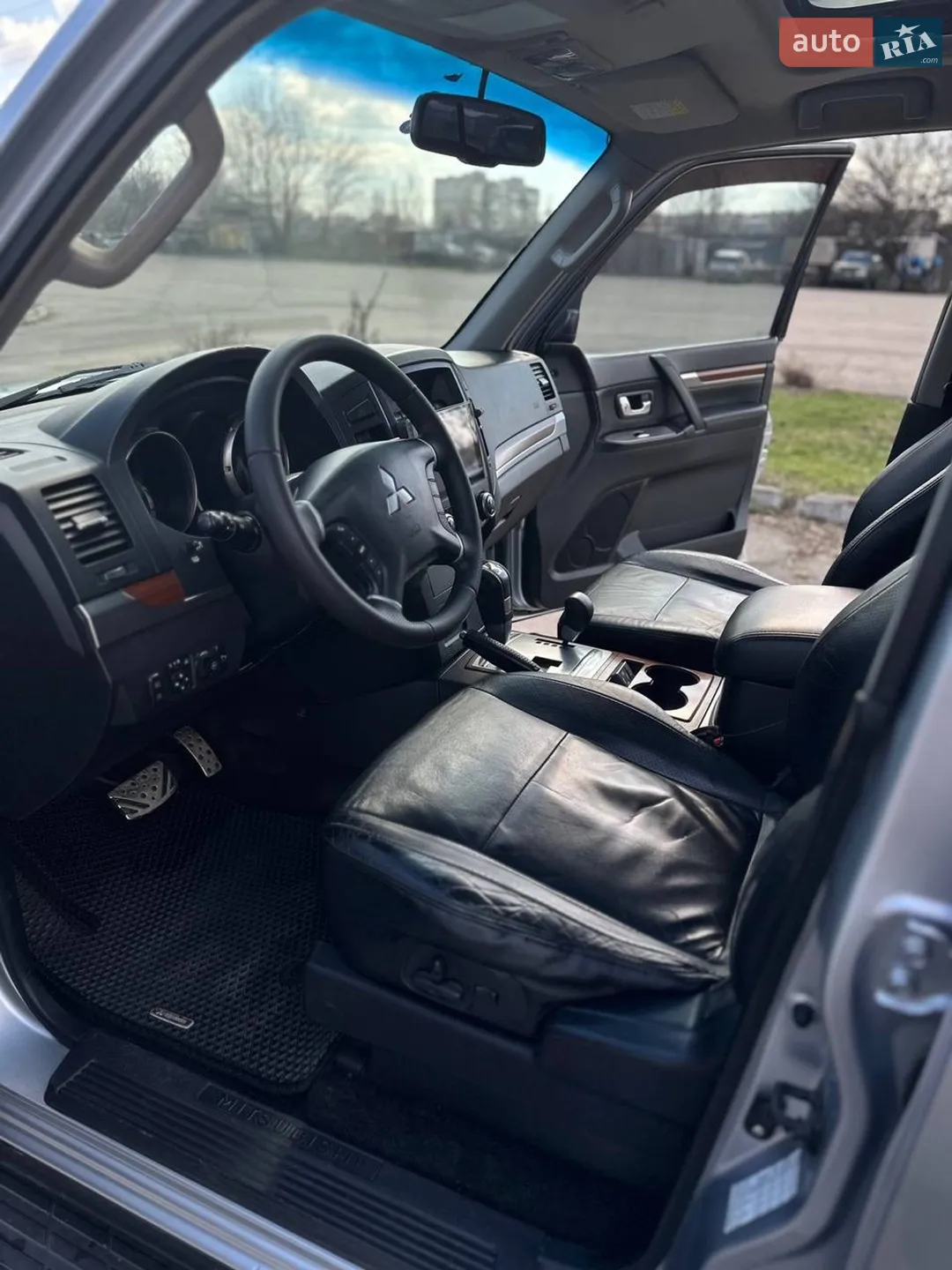 Mitsubishi Pajero Wagon 2008 VIN JMYLRV93W8J727096 фото оголошення 17 з 30