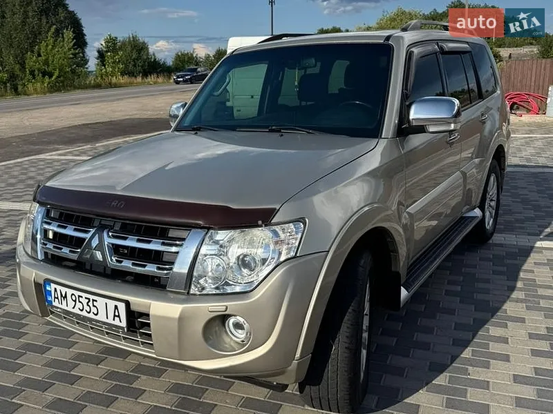 Mitsubishi Pajero Wagon