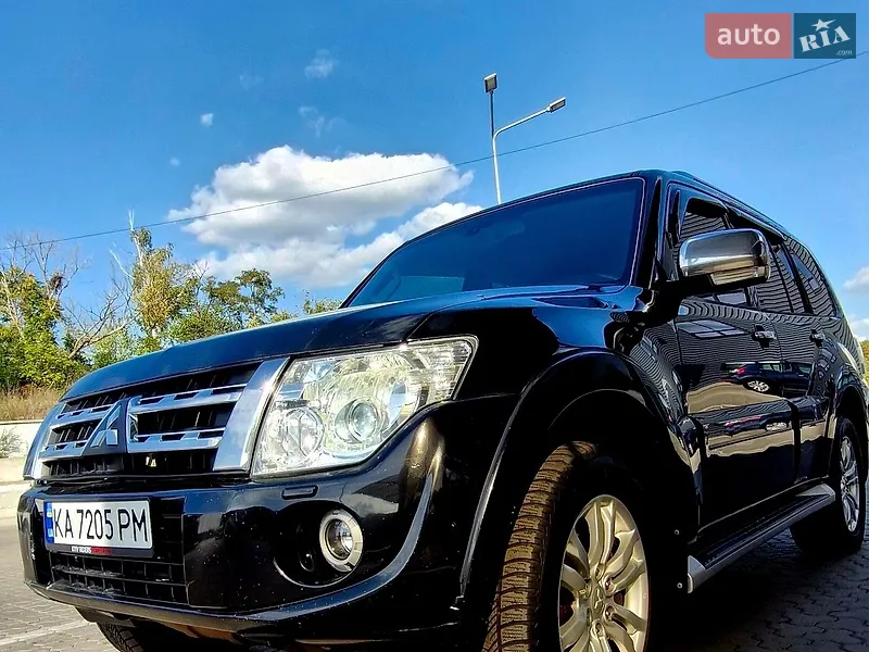 Mitsubishi Pajero Wagon