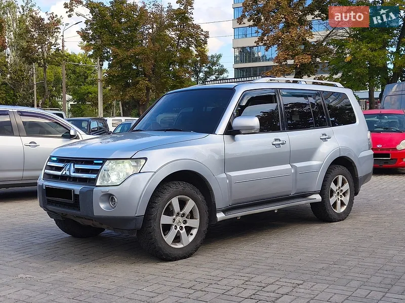 Mitsubishi Pajero Wagon