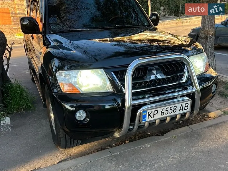 Mitsubishi Pajero Wagon