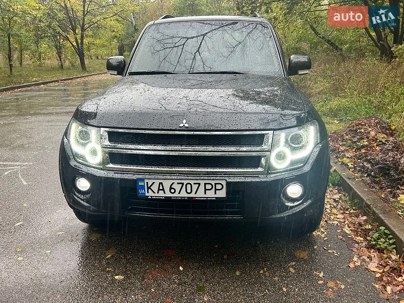 Mitsubishi Pajero Wagon
