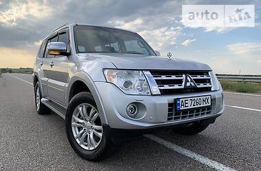 Mitsubishi Pajero  2013