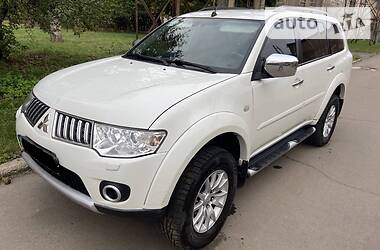 Mitsubishi Pajero Sport 2012