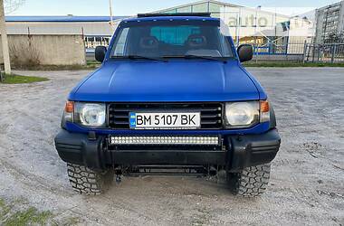 Mitsubishi Pajero  1991