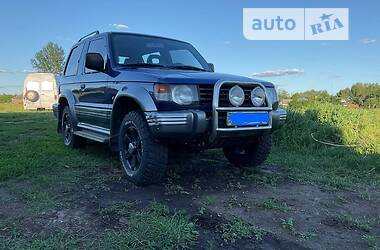 Mitsubishi Pajero  1993