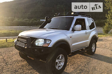 Mitsubishi Pajero  2001