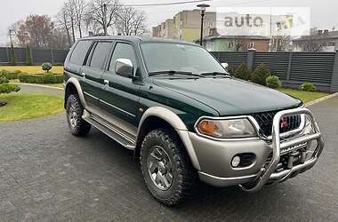 Mitsubishi Pajero  1999