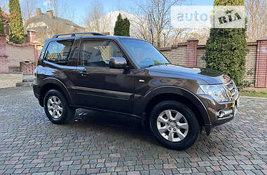 Mitsubishi Pajero 2017