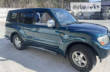 Mitsubishi Pajero  2001