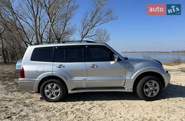 Mitsubishi Pajero 3 2005