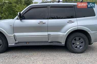 Mitsubishi Pajero  2004