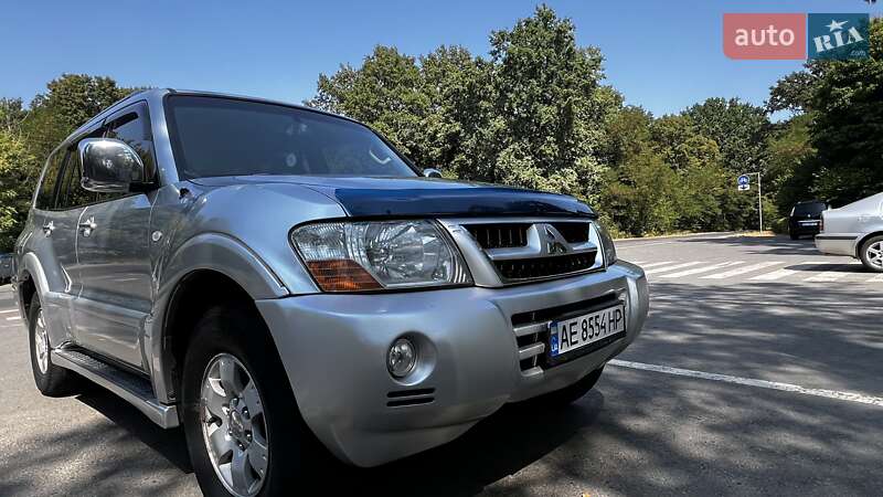 Універсал Mitsubishi Pajero