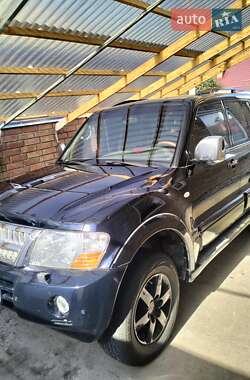 Mitsubishi Pajero 2005