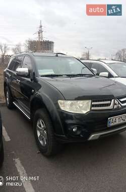 Mitsubishi Pajero  2014