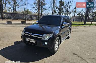 Mitsubishi Pajero  2007