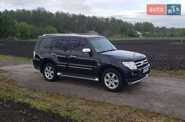 Mitsubishi Pajero  2008