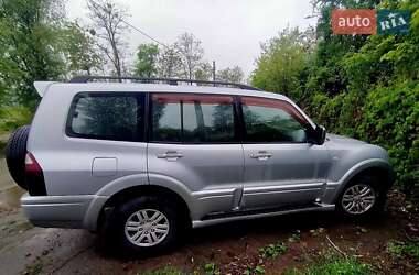 Mitsubishi Pajero  2004
