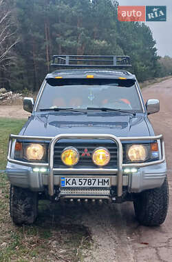 Mitsubishi Pajero  1993