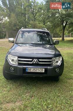 Mitsubishi Pajero  2008