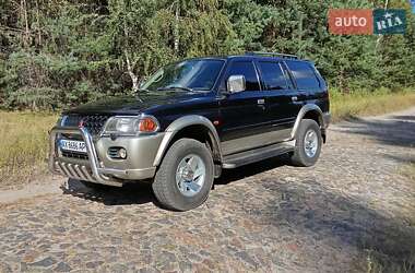 Mitsubishi Pajero  2002