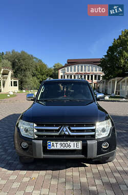 Mitsubishi Pajero  2007
