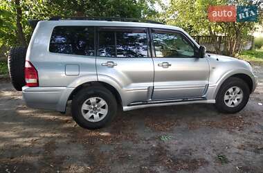 Mitsubishi Pajero  2003
