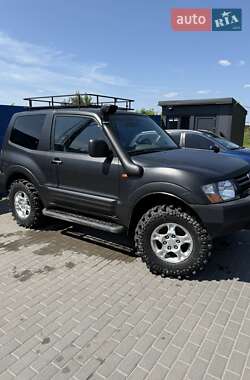 Mitsubishi Pajero  2000