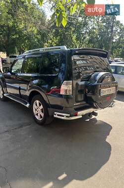Mitsubishi Pajero 2008