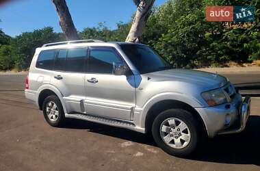 Mitsubishi Pajero  2003